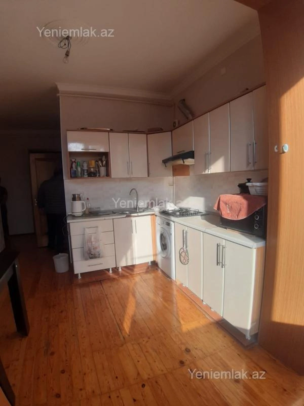 Satılır 3 otaqlı köhnə tikili 75 m²