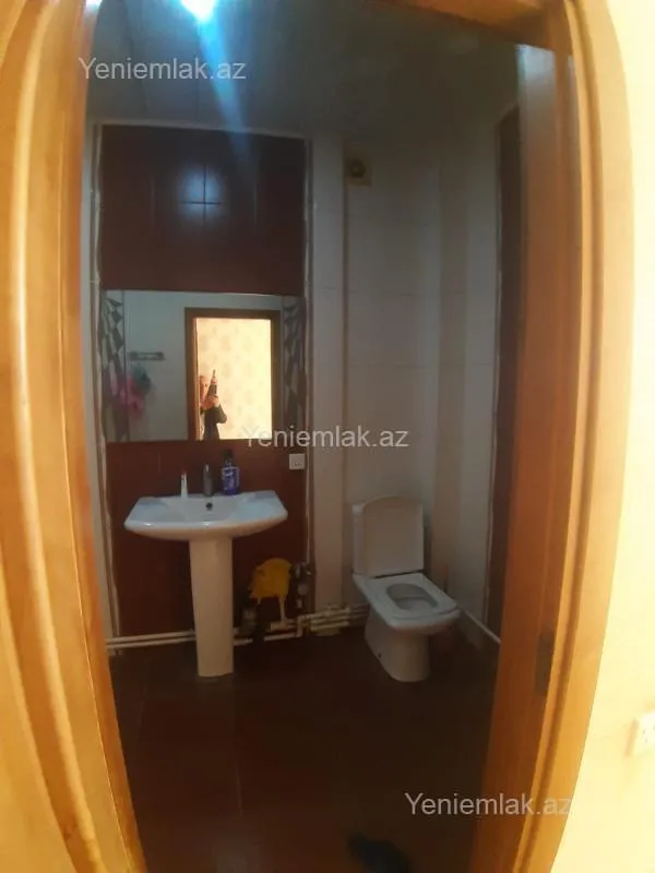 Satılır 3 otaqlı köhnə tikili 75 m²