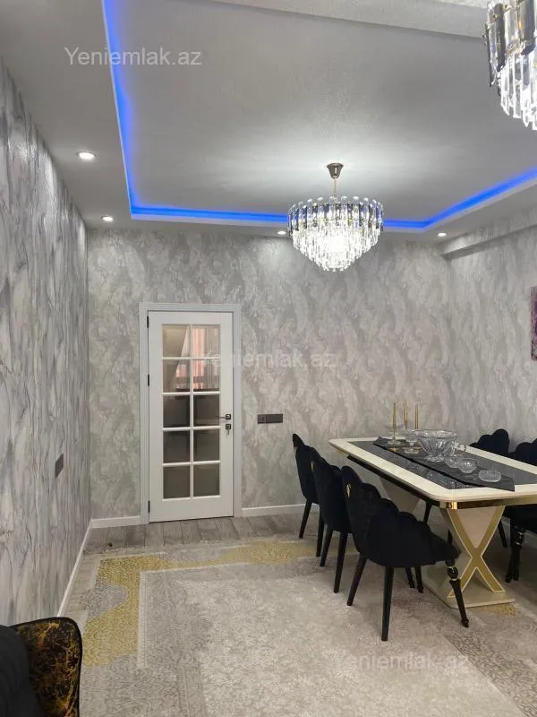 Satılır 4 otaqlı yeni tikili 130 m²