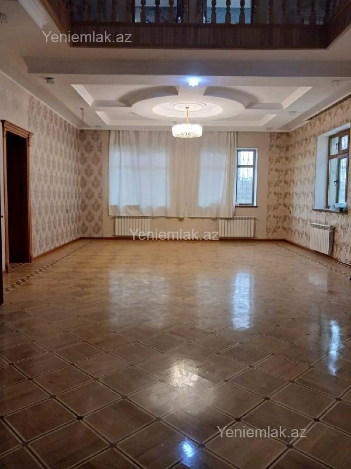 Satılır 5 otaqlı həyət evi 330 m²