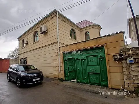 Satılır 5 otaqlı həyət evi 330 m²