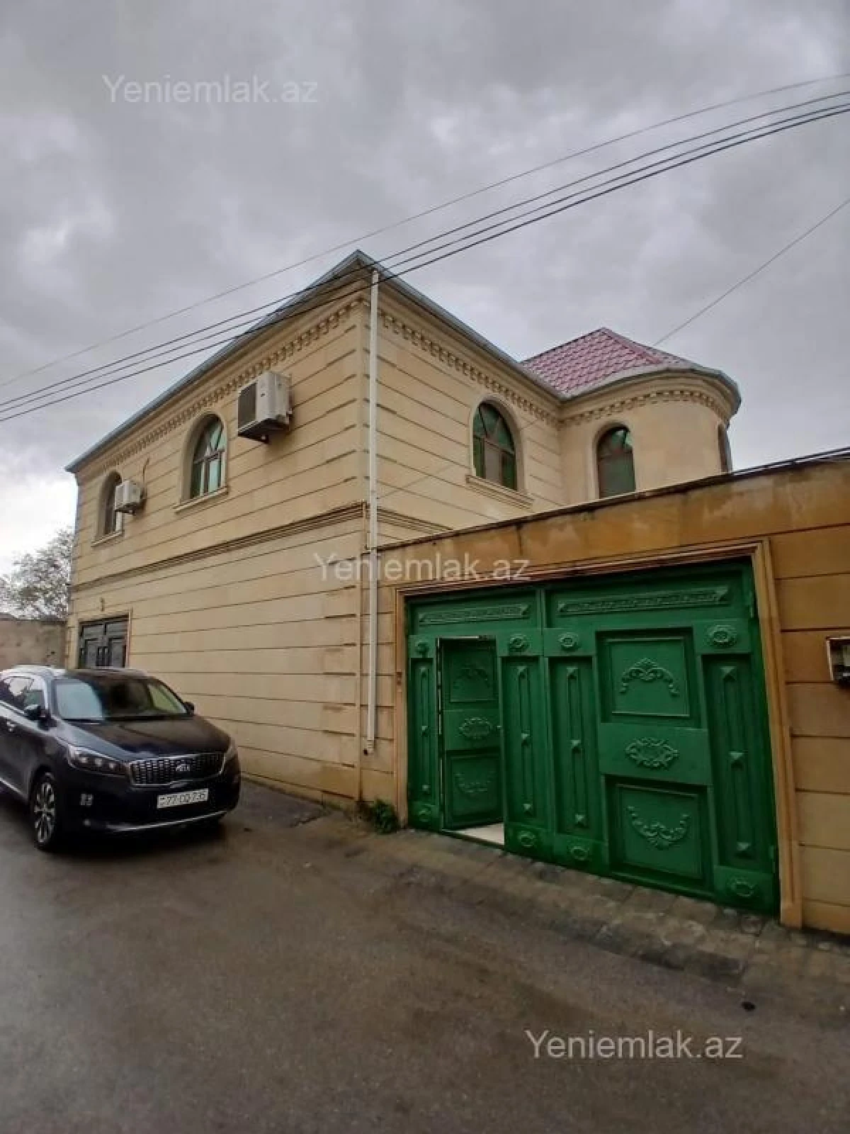 Satılır 5 otaqlı həyət evi 330 m²