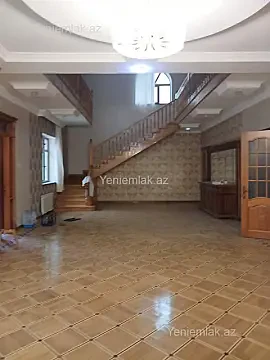 Satılır 5 otaqlı həyət evi 330 m²
