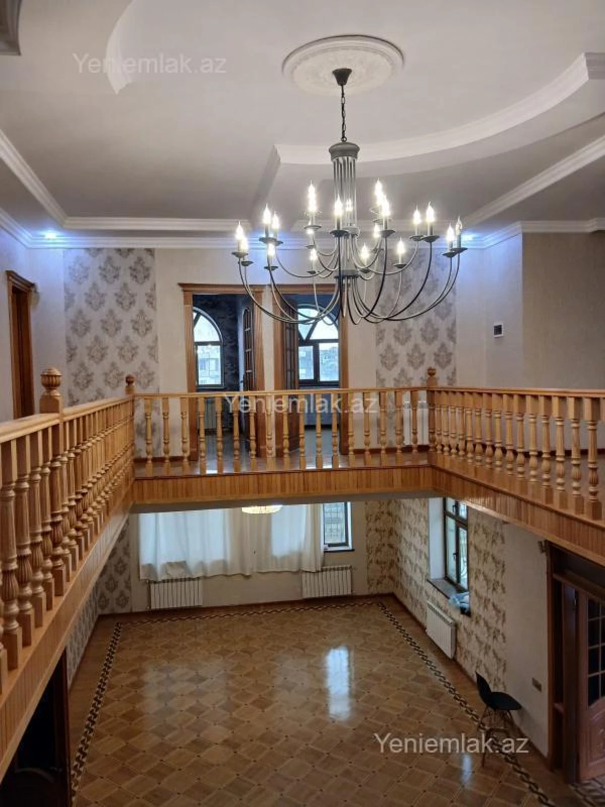Satılır 5 otaqlı həyət evi 330 m²