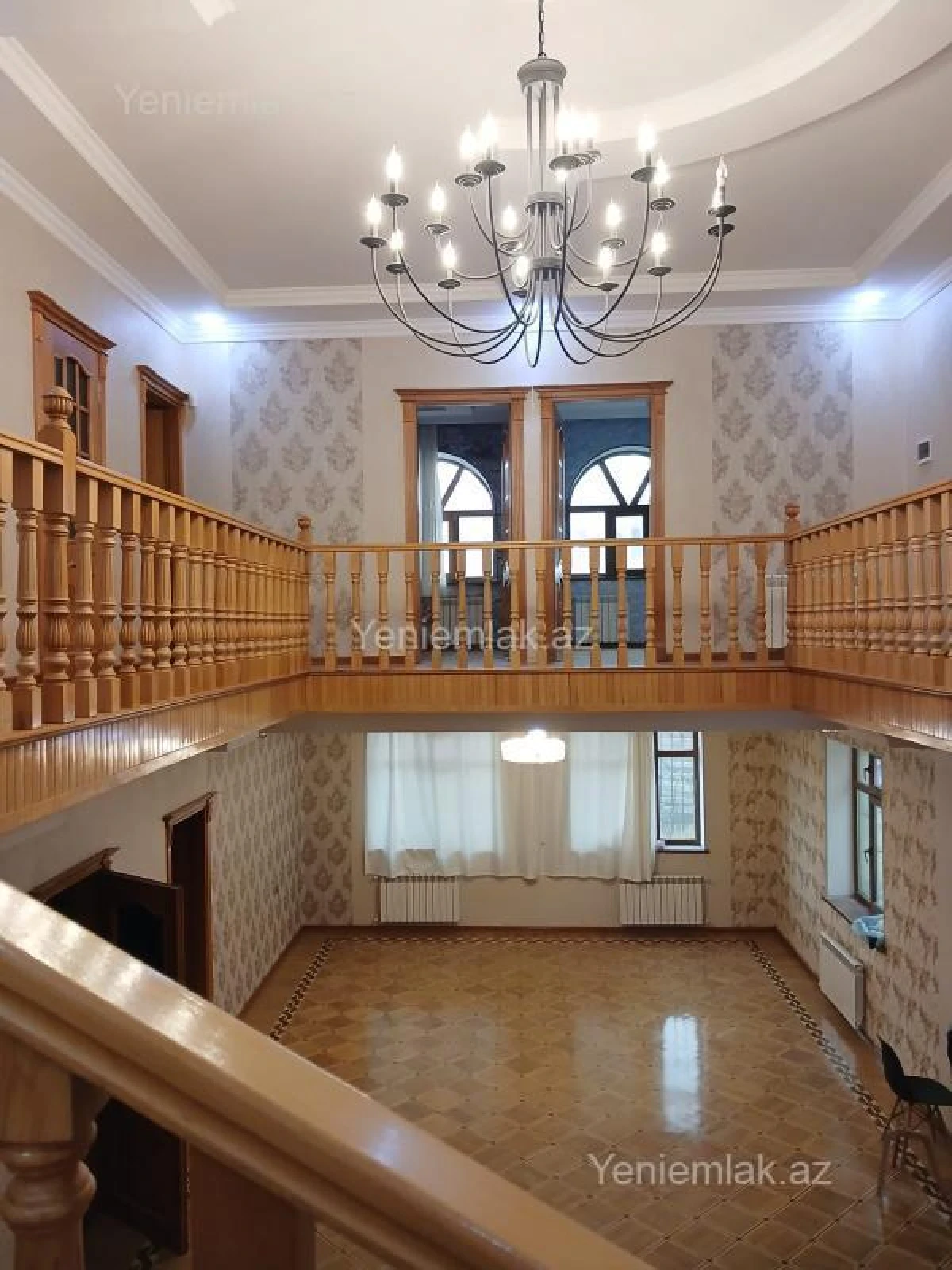 Satılır 5 otaqlı həyət evi 330 m²