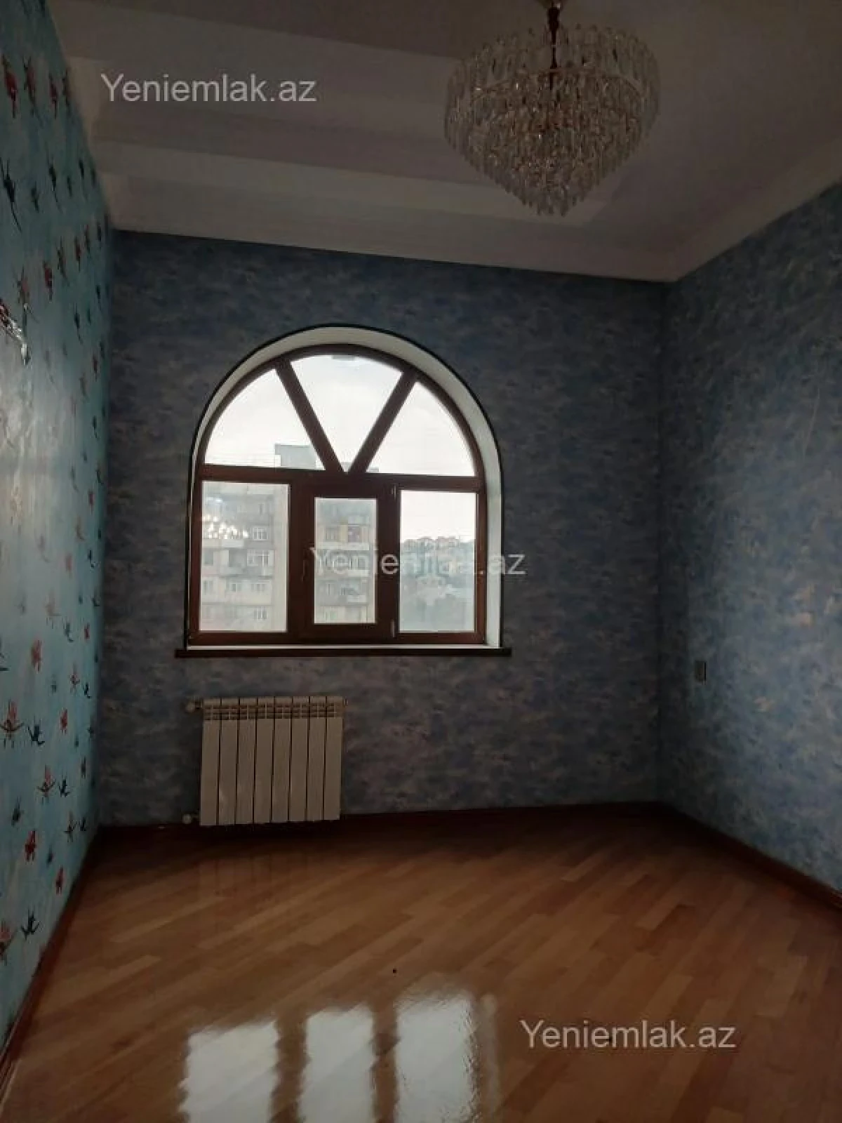 Satılır 5 otaqlı həyət evi 330 m²