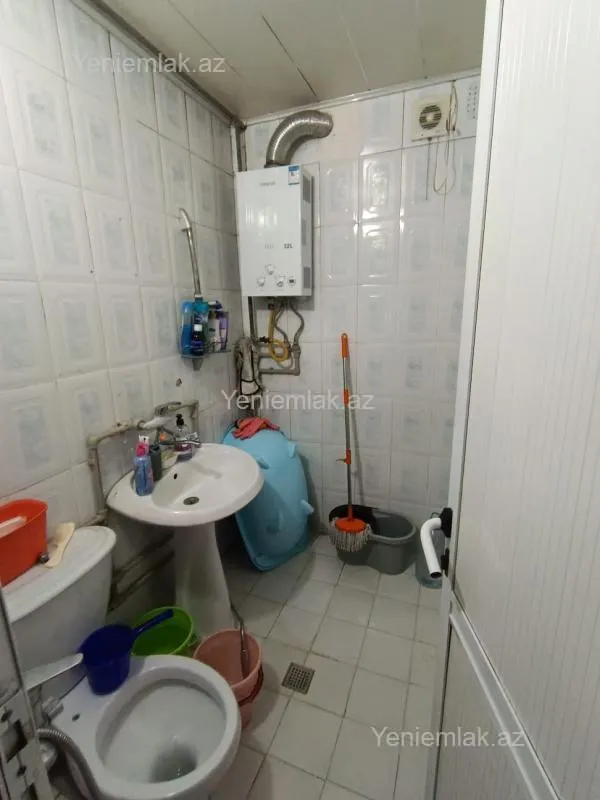 Satılır 2 otaqlı köhnə tikili 48 m²