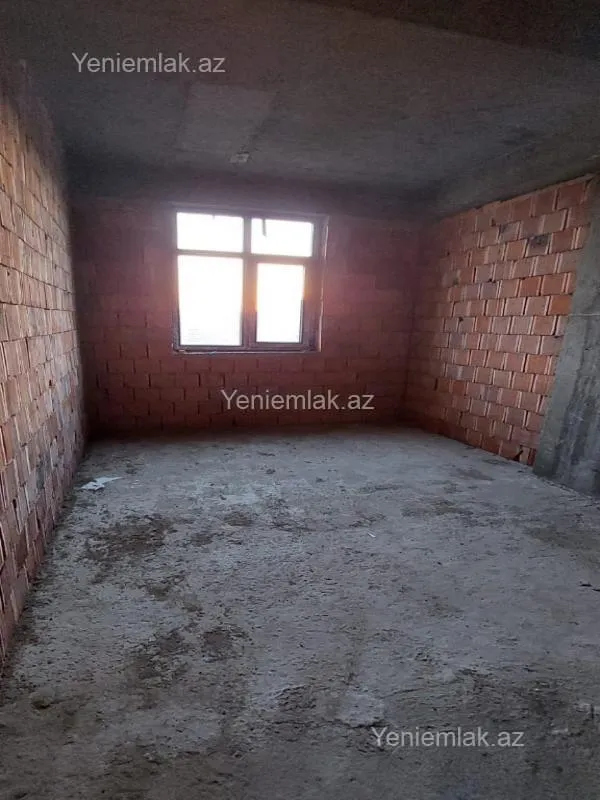 Satılır 3 otaqlı yeni tikili 120 m²