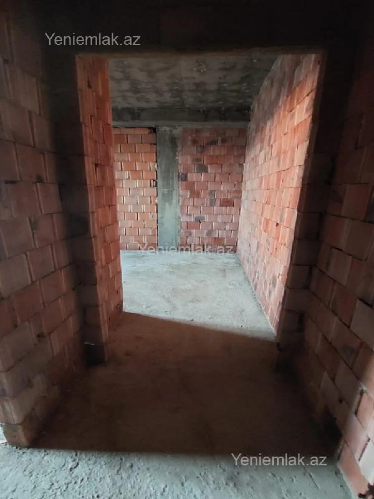 Satılır 3 otaqlı yeni tikili 120 m²