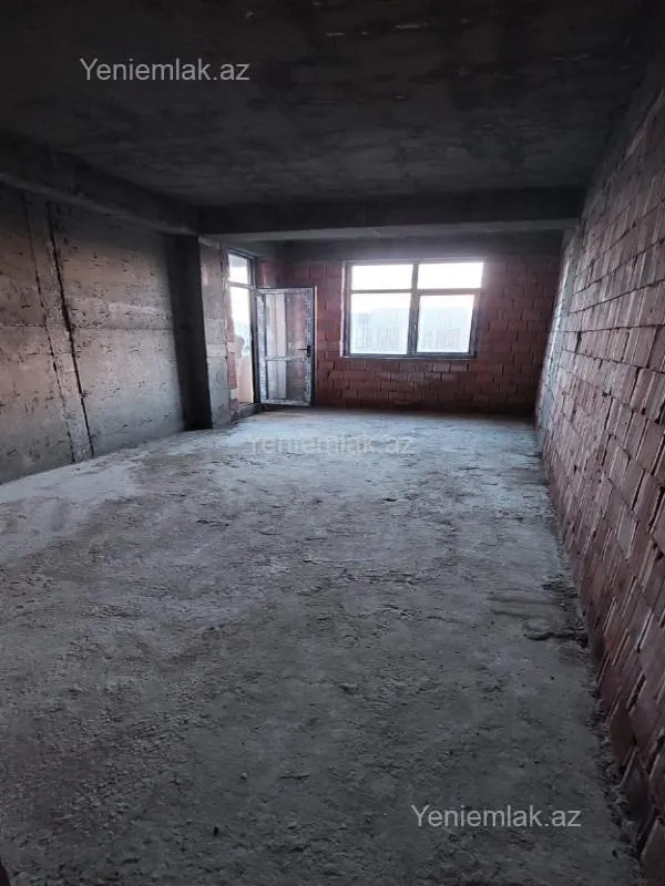 Satılır 3 otaqlı yeni tikili 120 m²