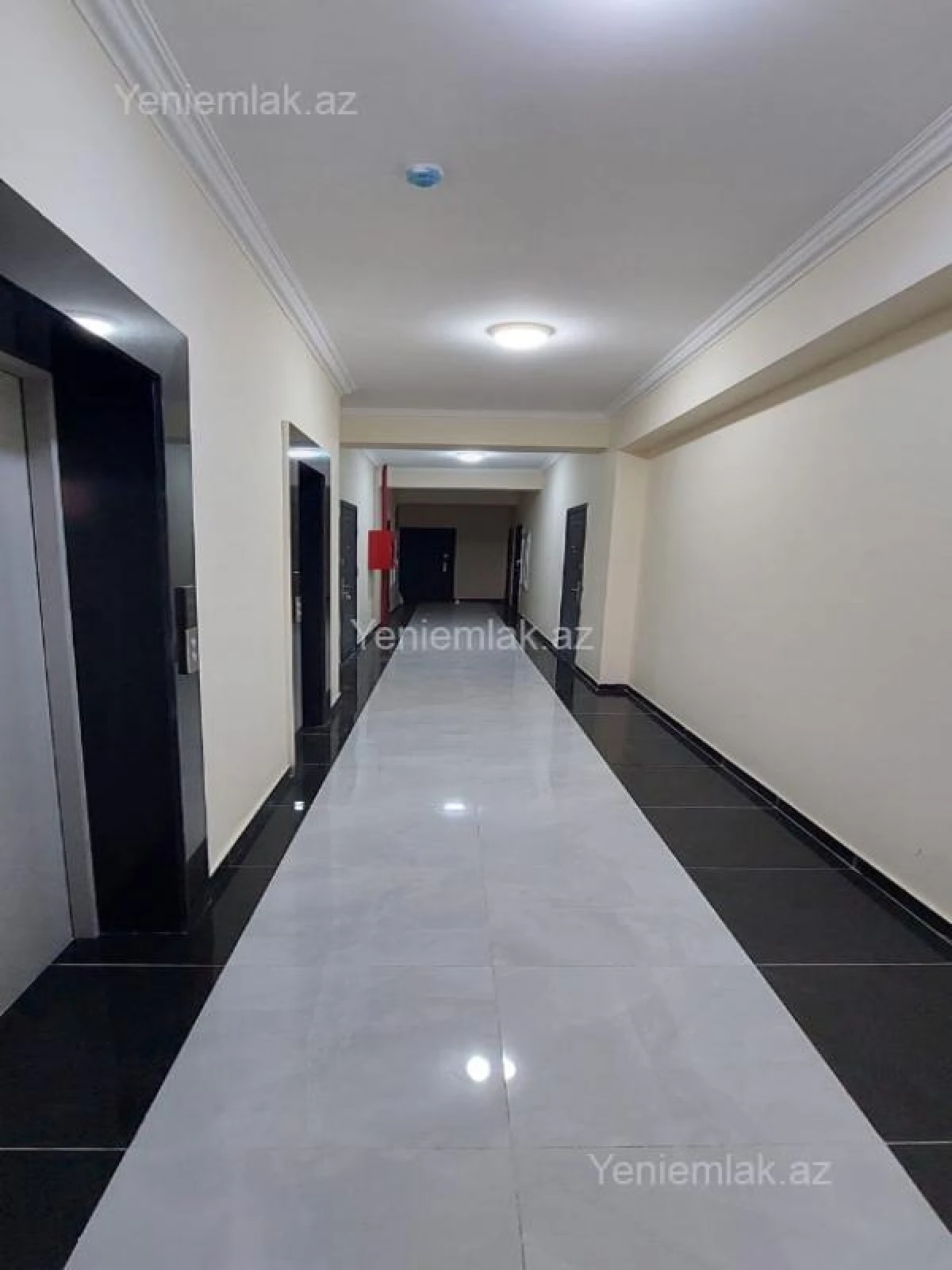 Satılır 3 otaqlı yeni tikili 120 m²