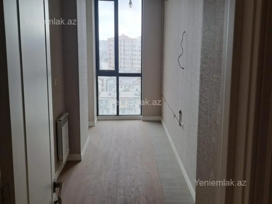 Satılır 4 otaqlı yeni tikili 122 m²