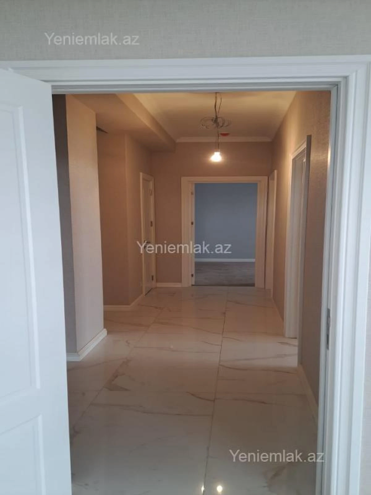 Satılır 4 otaqlı yeni tikili 122 m²
