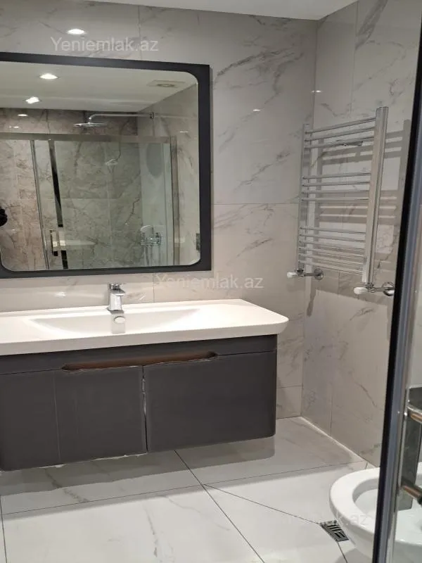 Satılır 4 otaqlı yeni tikili 122 m²