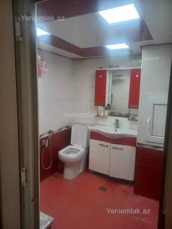 Satılır 2 otaqlı köhnə tikili 40 m²