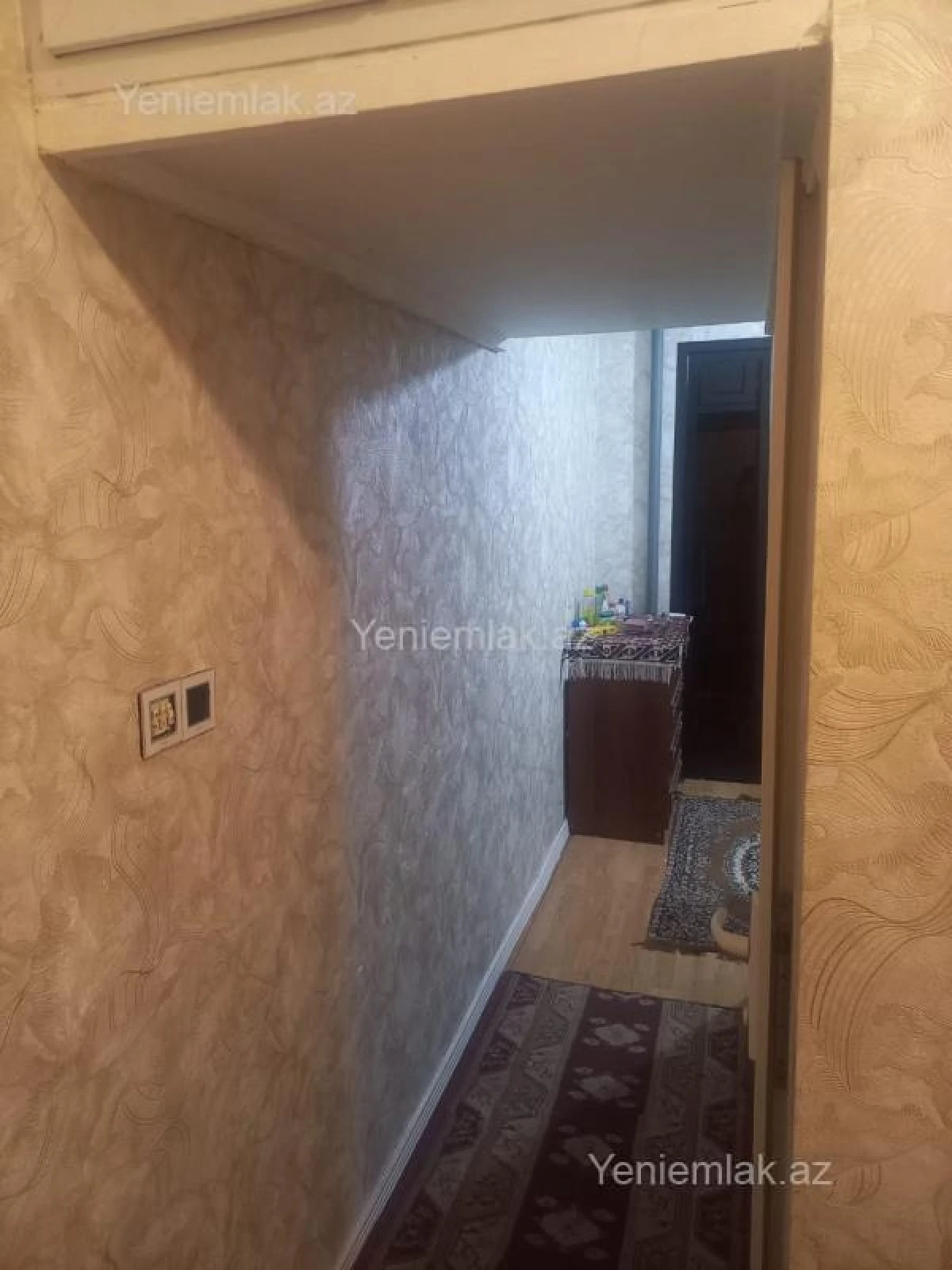 Satılır 2 otaqlı köhnə tikili 40 m²