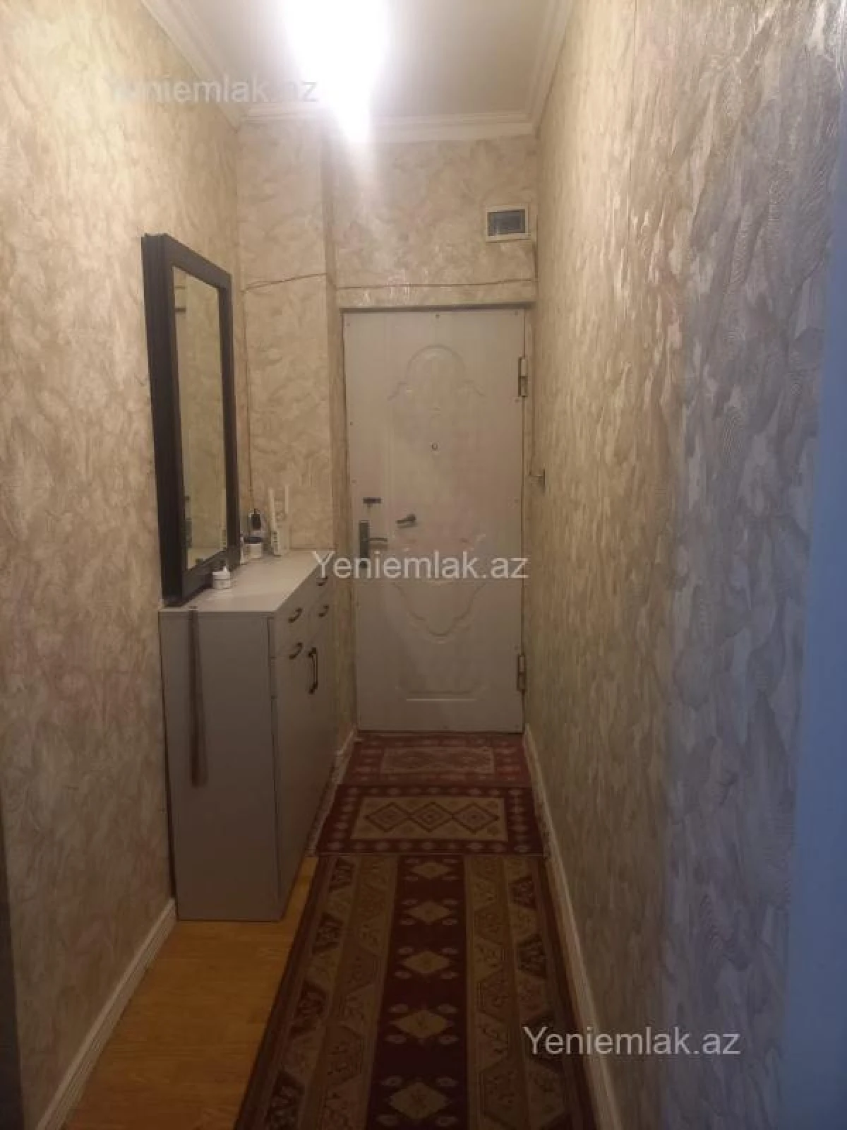 Satılır 2 otaqlı köhnə tikili 40 m²