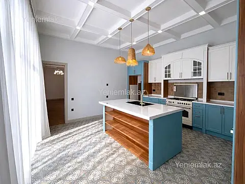 Satılır 5 otaqlı həyət evi 190 m²