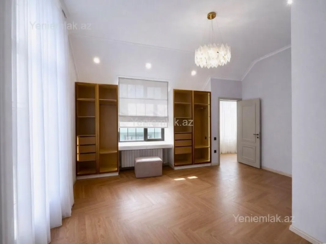 Satılır 5 otaqlı həyət evi 190 m²