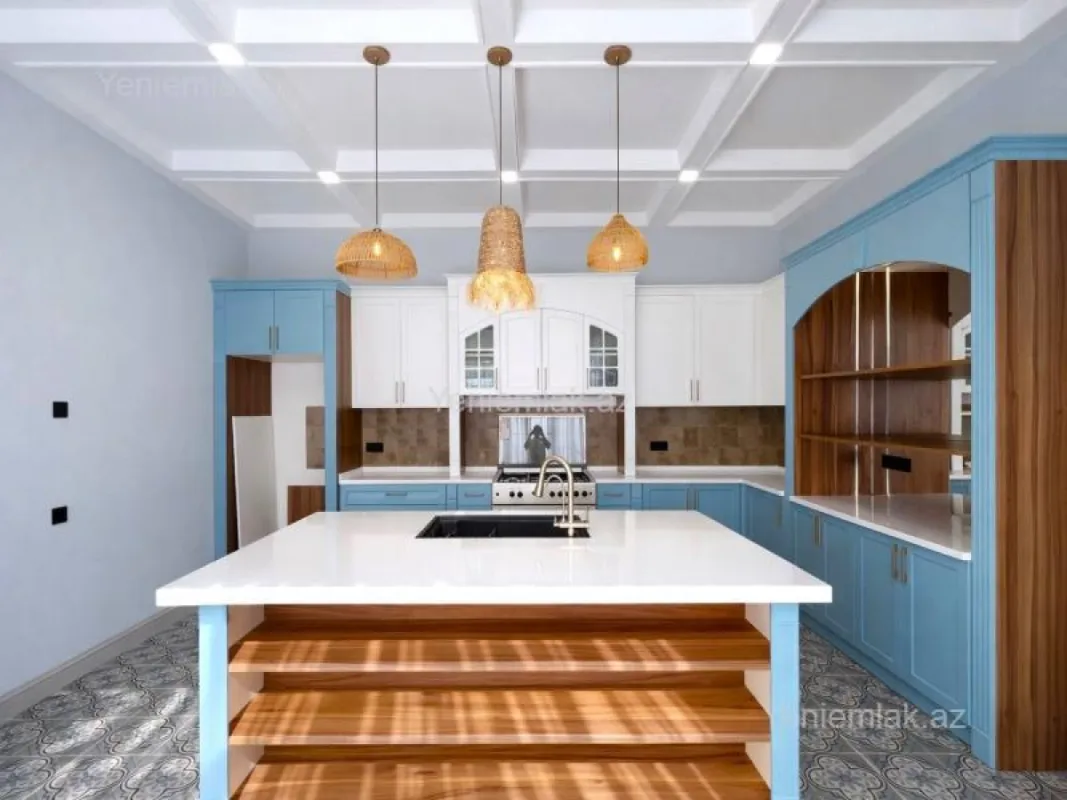 Satılır 5 otaqlı həyət evi 190 m²