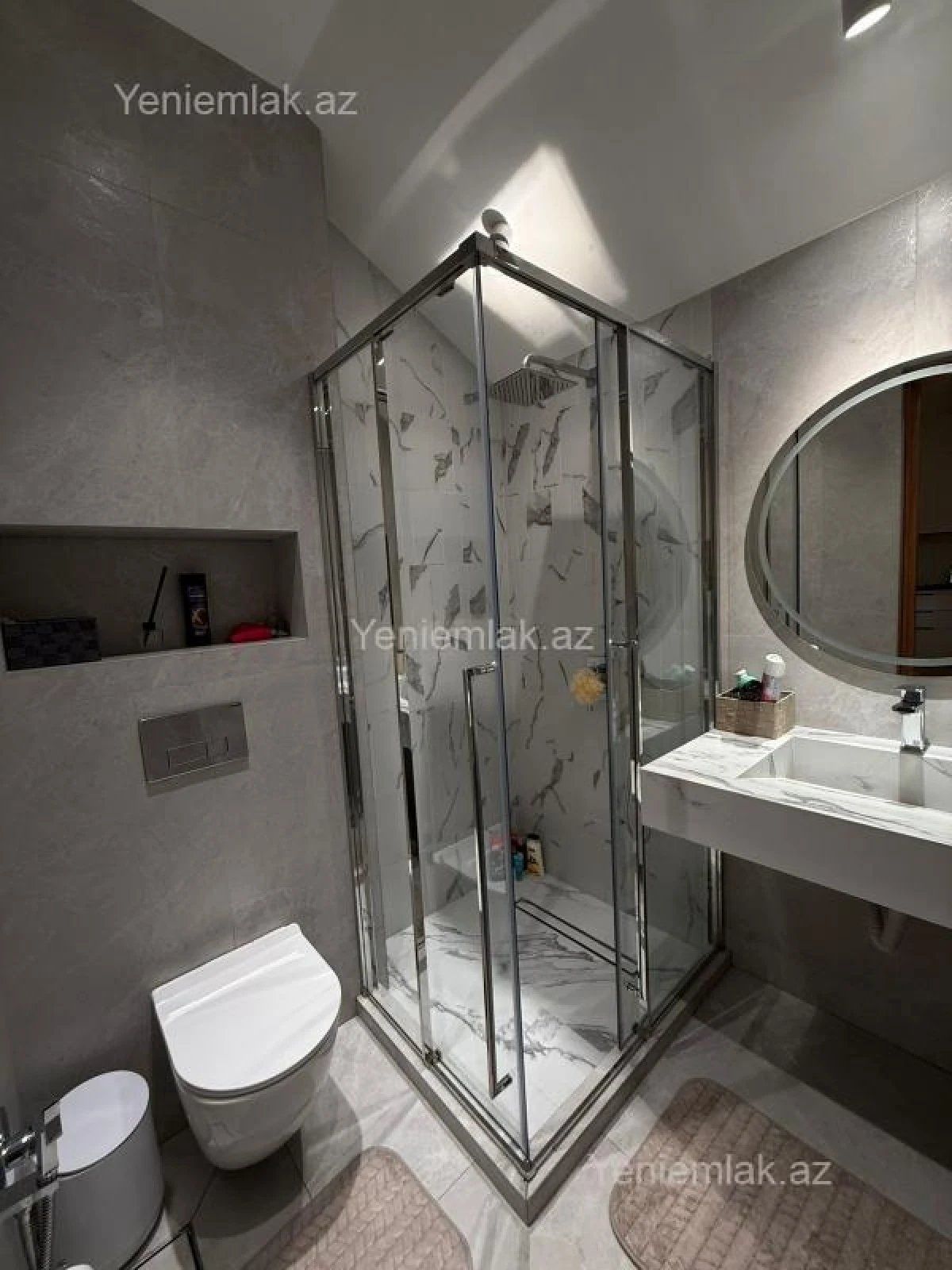 Satılır 5 otaqlı həyət evi 240 m²