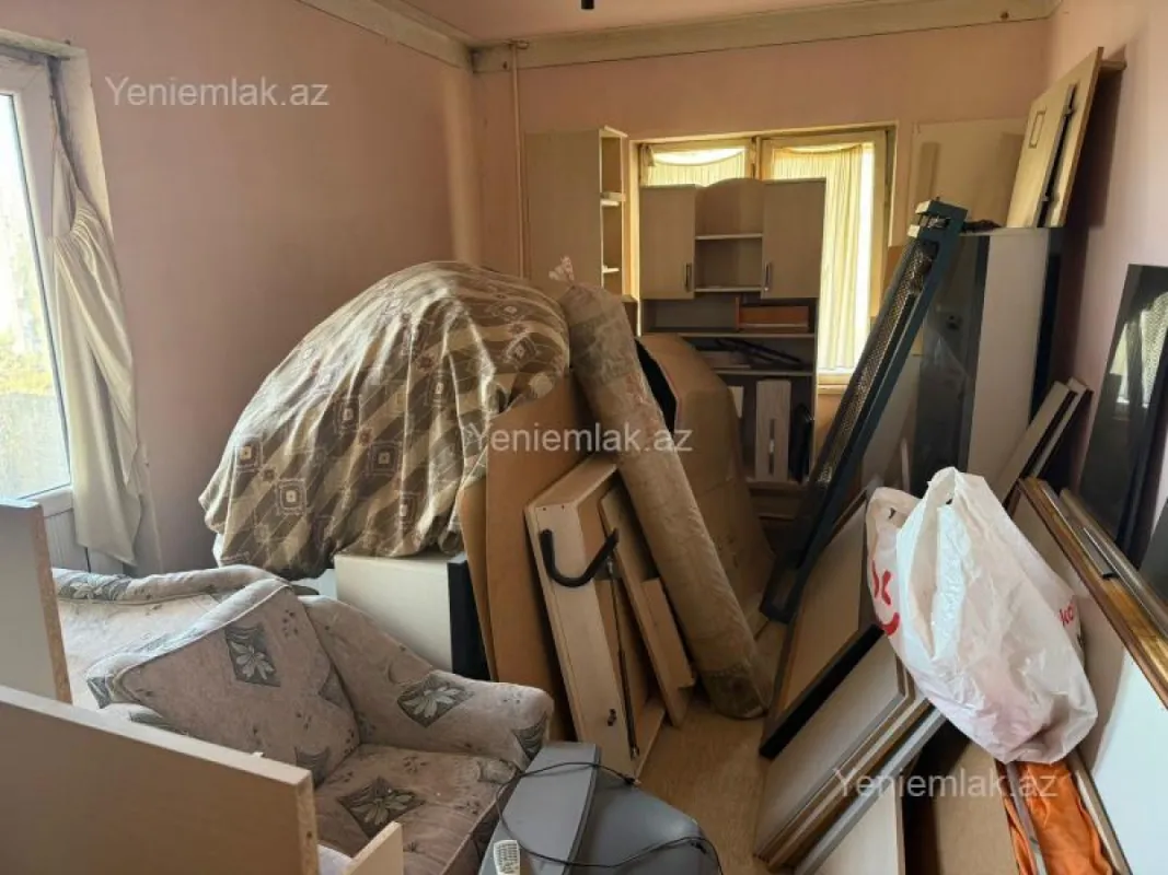 Satılır 3 otaqlı köhnə tikili 80 m²