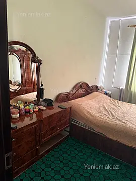 Satılır 3 otaqlı köhnə tikili 80 m²