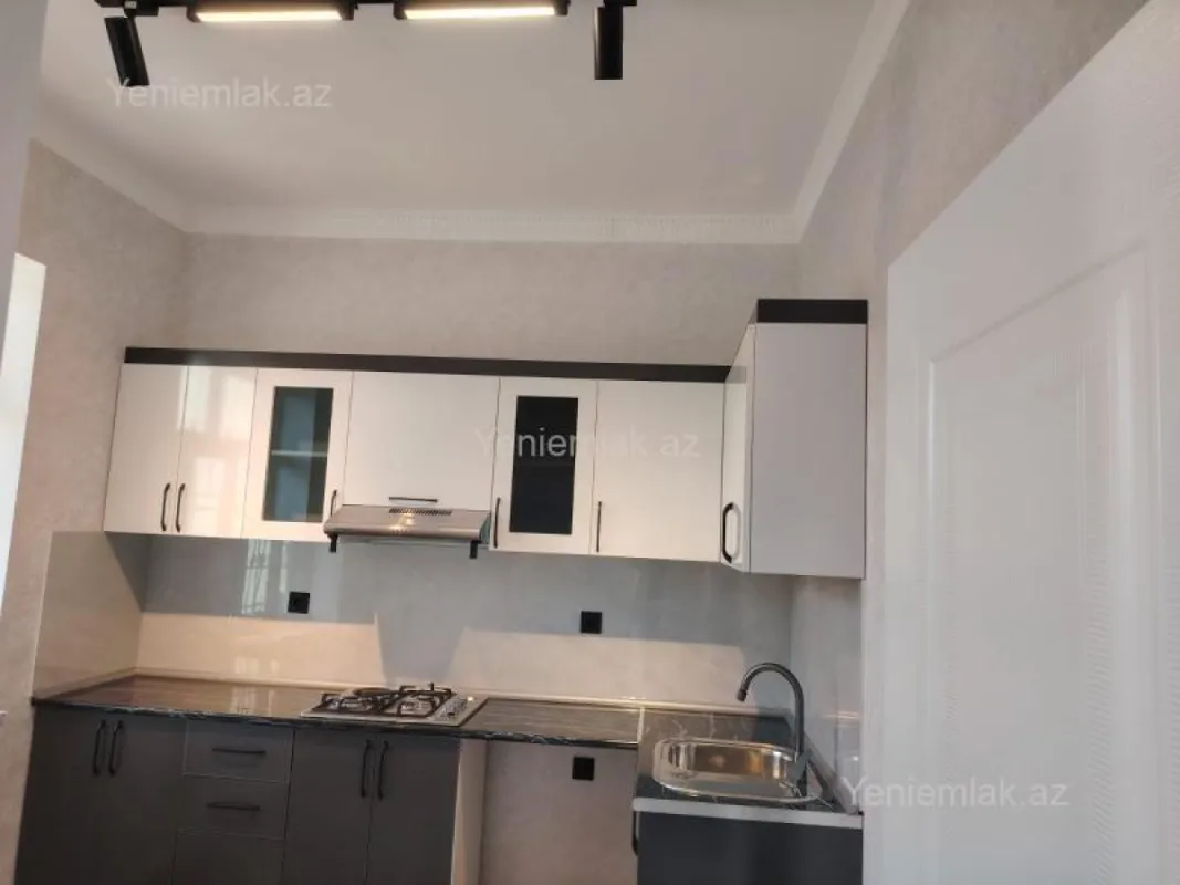 Satılır 3 otaqlı həyət evi 100 m²