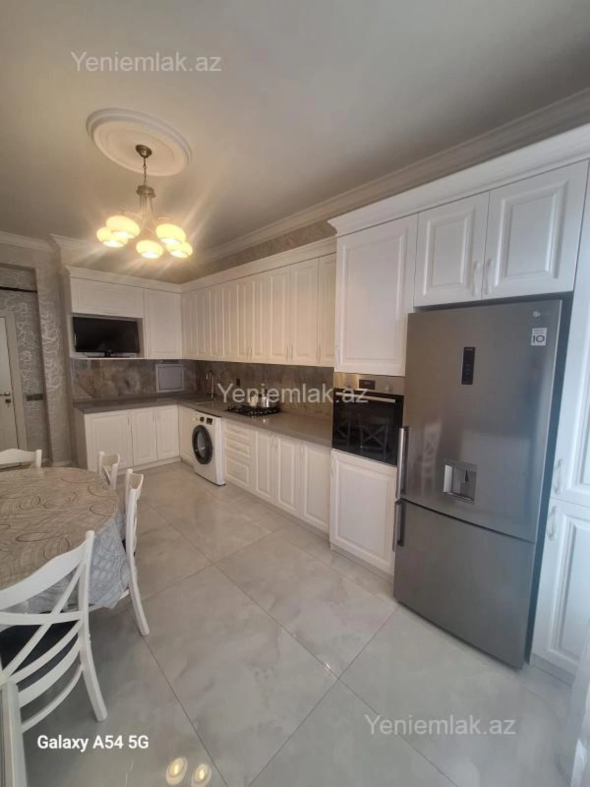 Satılır 3 otaqlı yeni tikili 141 m²