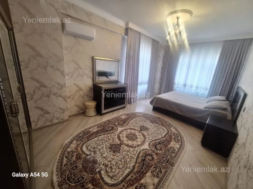 Satılır 3 otaqlı yeni tikili 141 m²