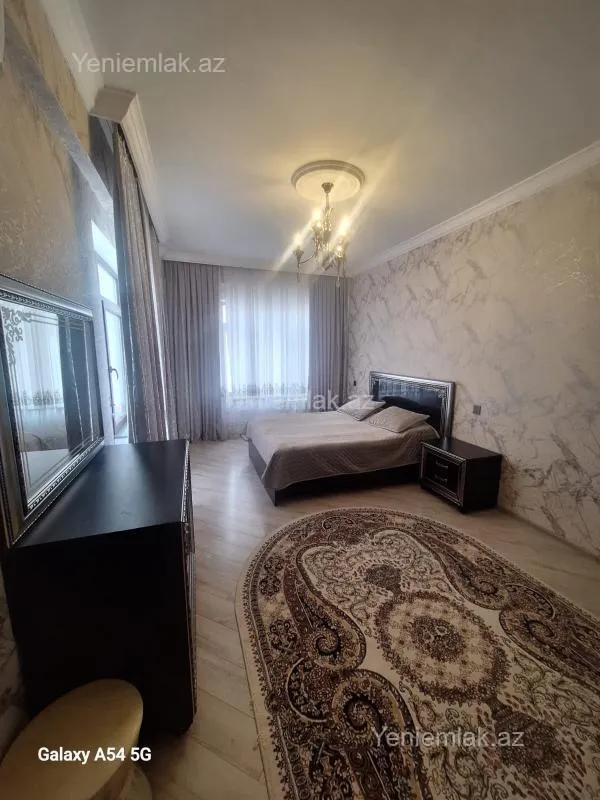 Satılır 3 otaqlı yeni tikili 141 m²