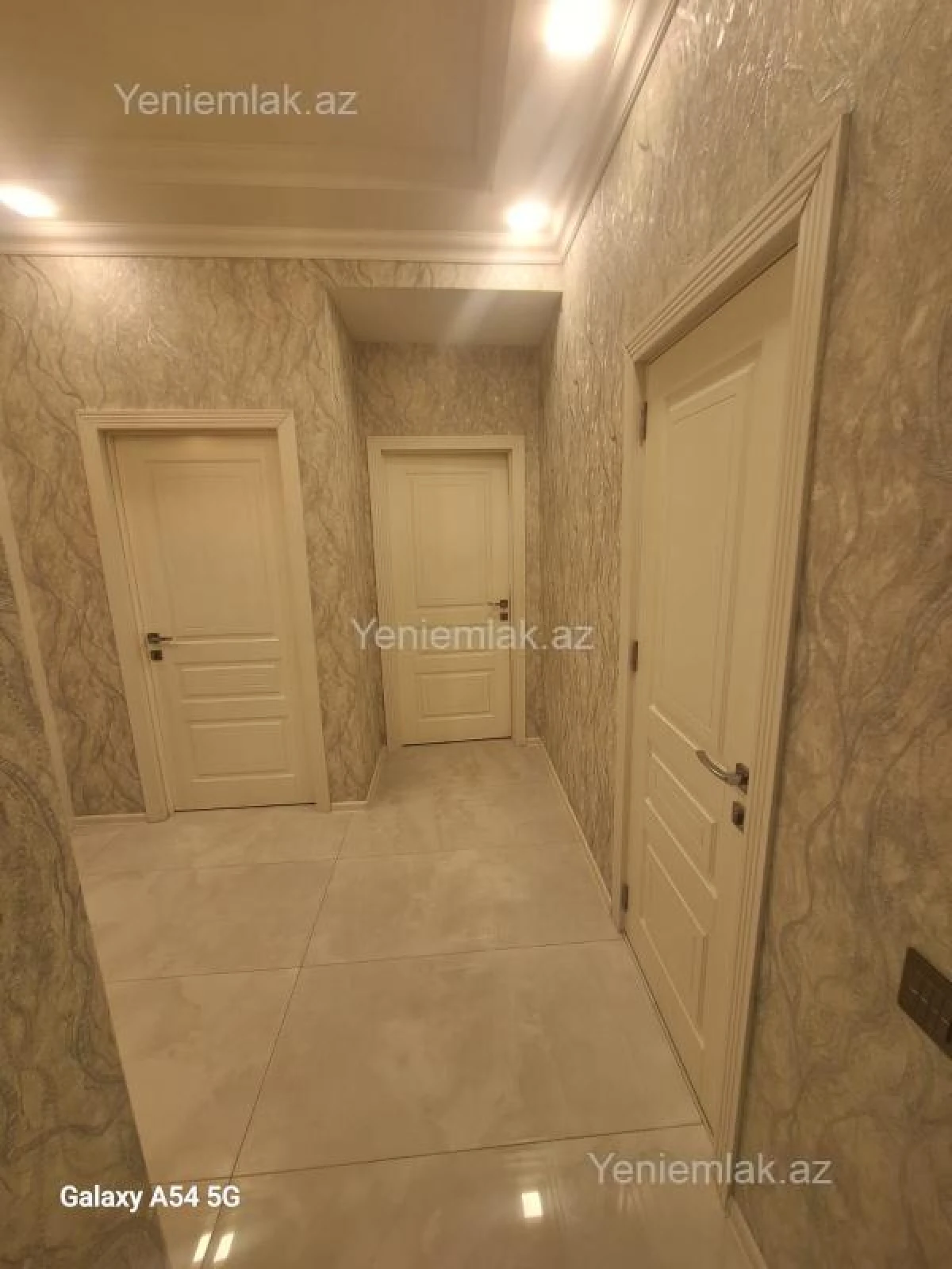 Satılır 3 otaqlı yeni tikili 141 m²