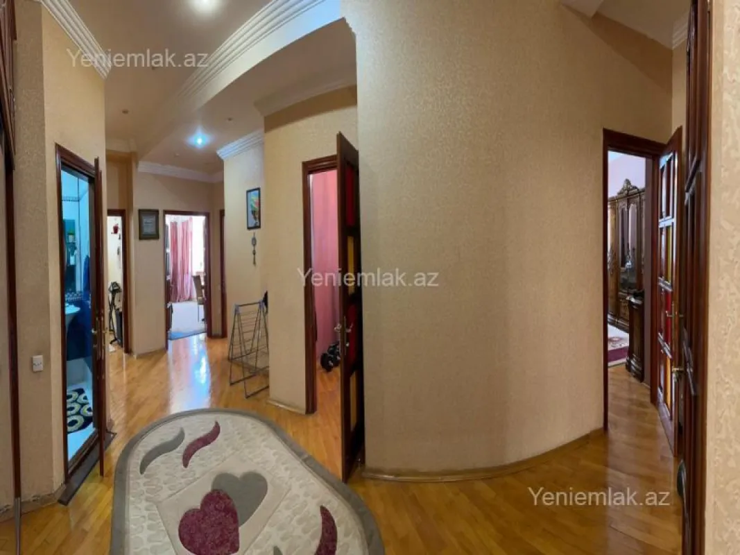 Satılır 4 otaqlı yeni tikili 160 m²