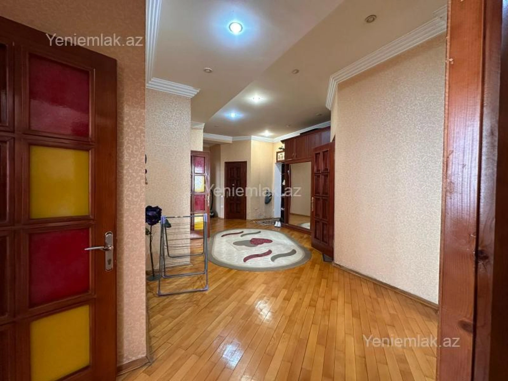 Satılır 4 otaqlı yeni tikili 160 m²
