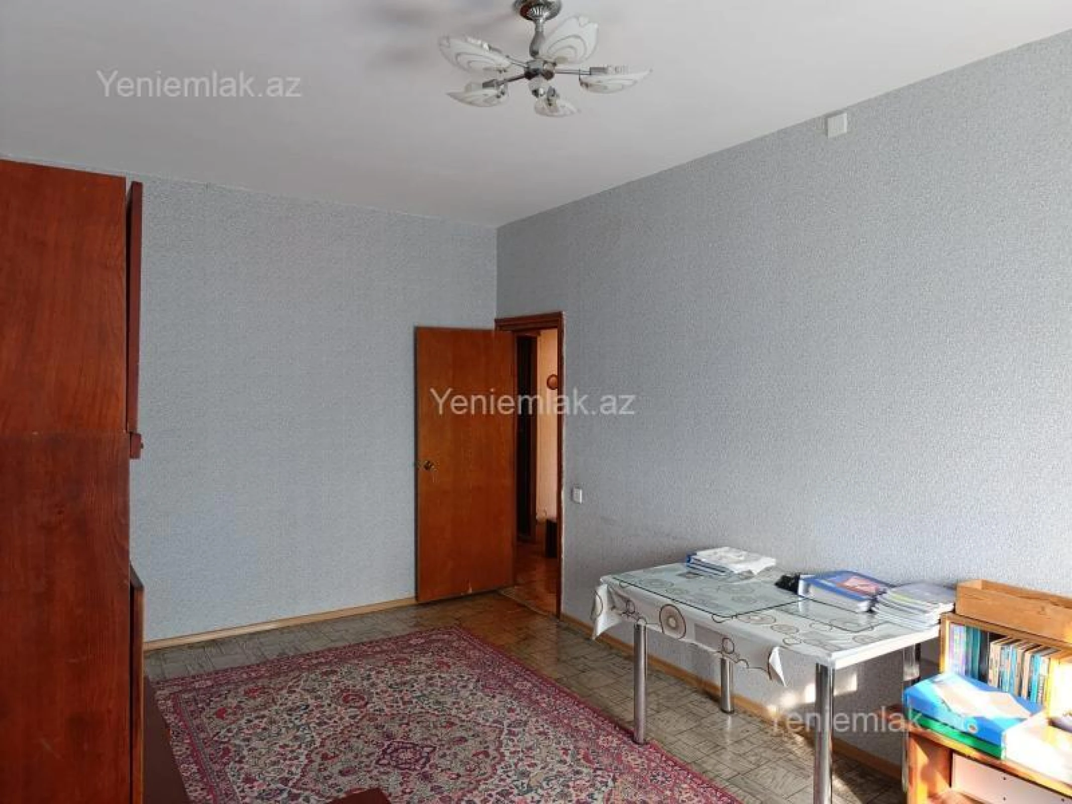 Satılır 3 otaqlı köhnə tikili 80 m²