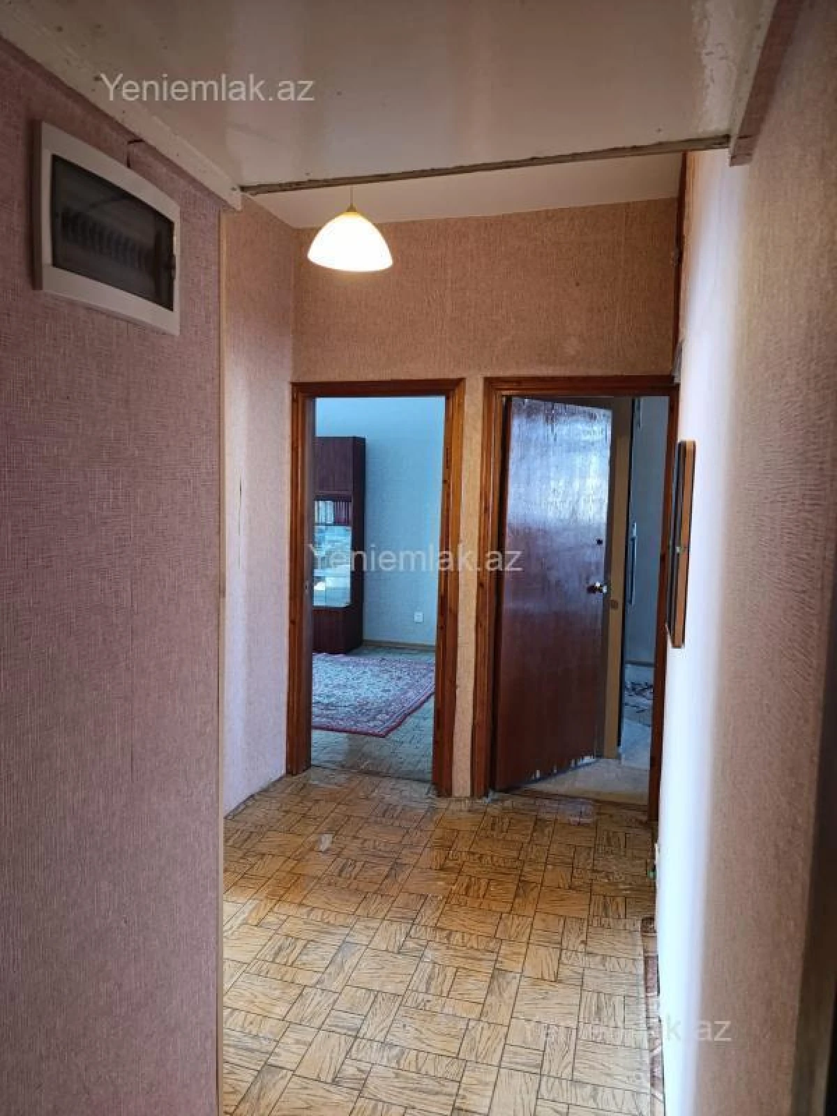 Satılır 3 otaqlı köhnə tikili 80 m²