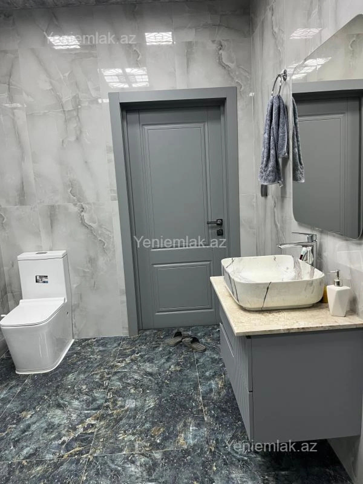 Satılır 6 otaqlı həyət evi 240 m²