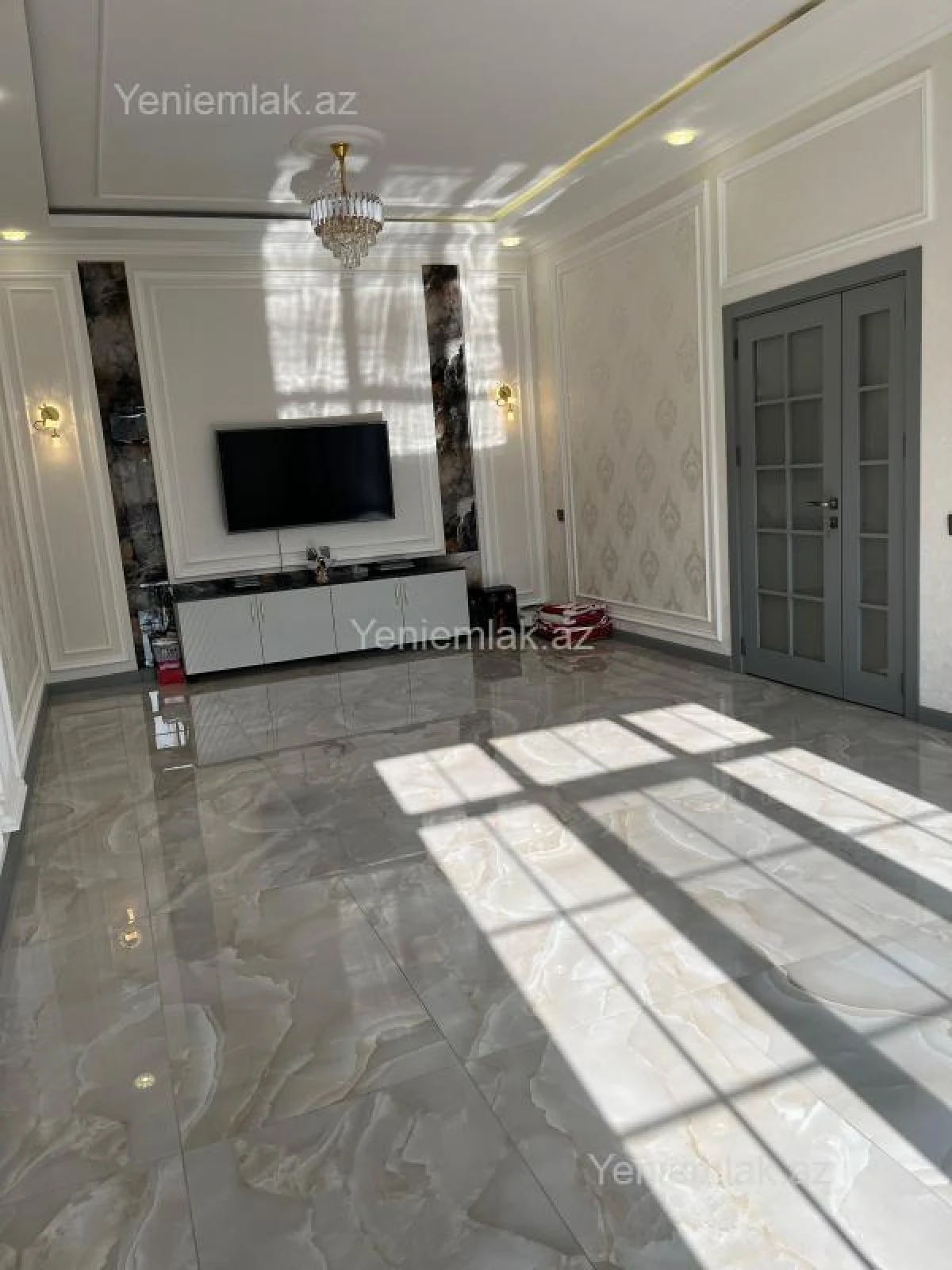 Satılır 6 otaqlı həyət evi 240 m²