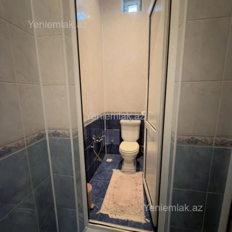 Satılır 9 otaqlı həyət evi 318 m²