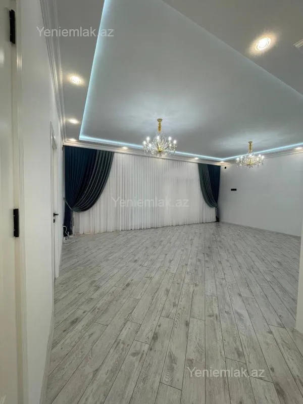 Satılır 6 otaqlı həyət evi 240 m²