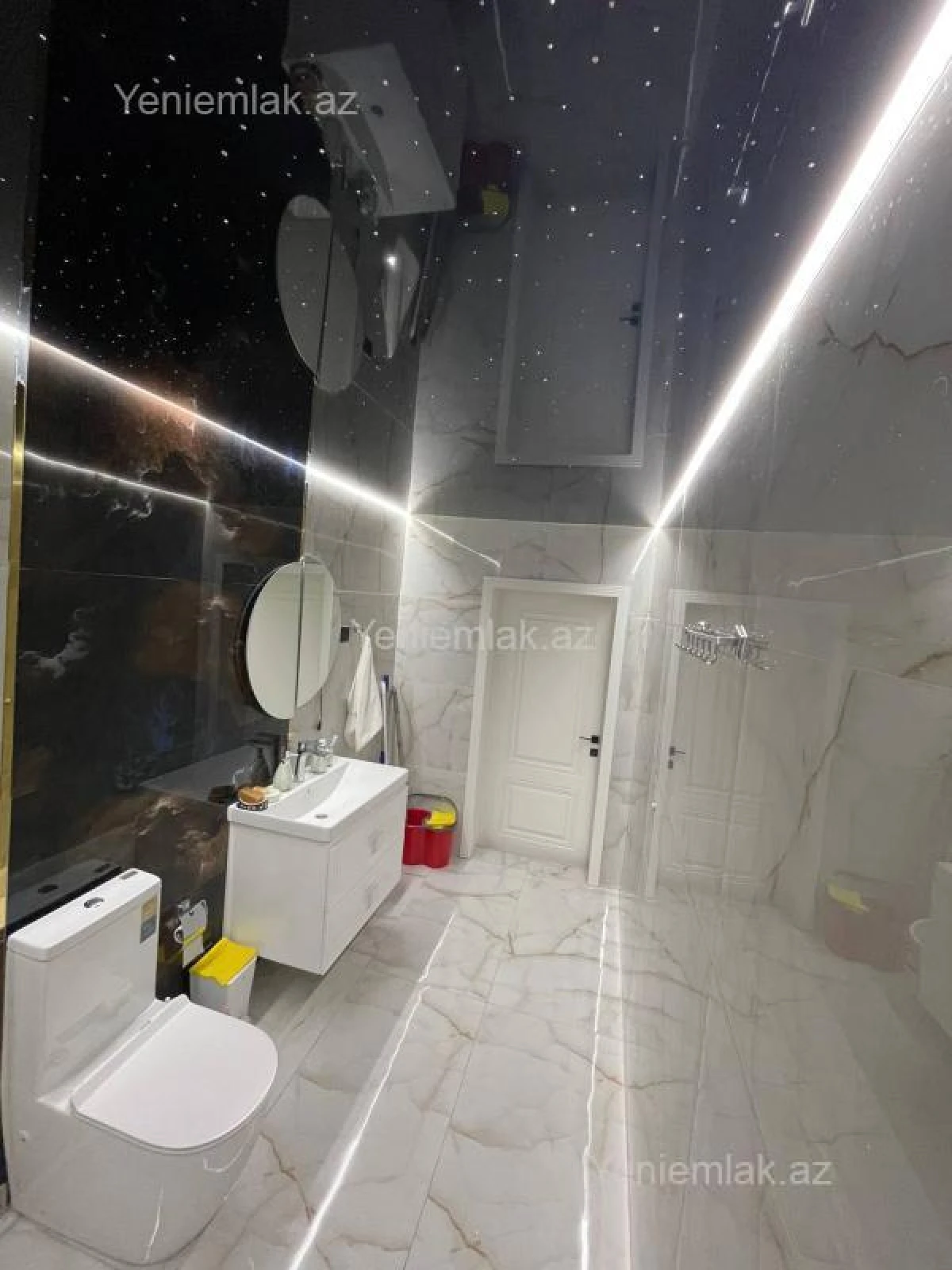 Satılır 6 otaqlı həyət evi 240 m²