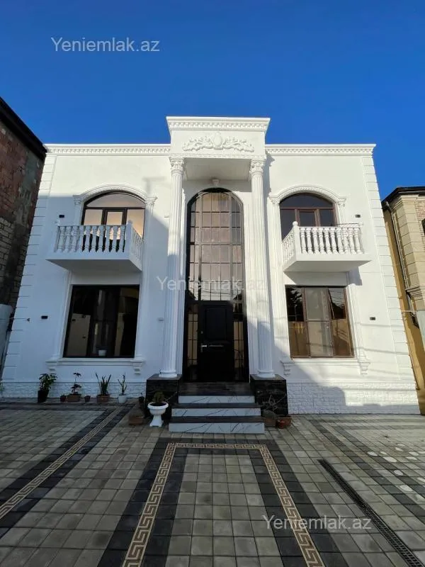 Satılır 6 otaqlı həyət evi 240 m²
