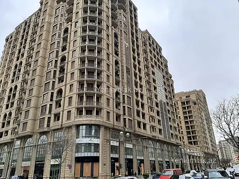 Satılır 4 otaqlı yeni tikili 240 m² — Bakı, Səbail 4 otaq 240.00 m²