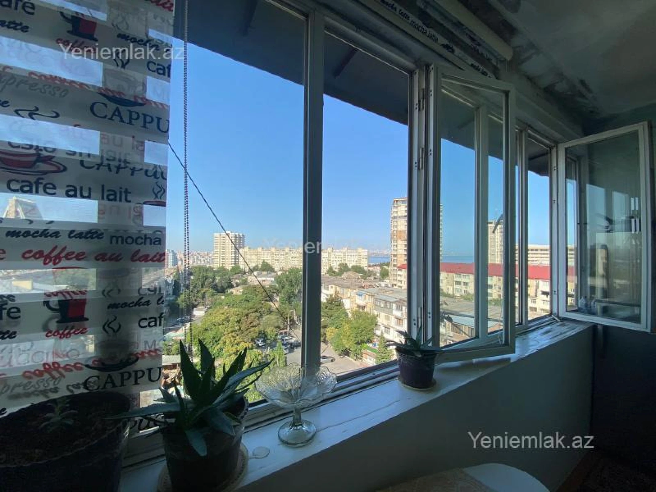 Satılır 7 otaqlı köhnə tikili 220 m²