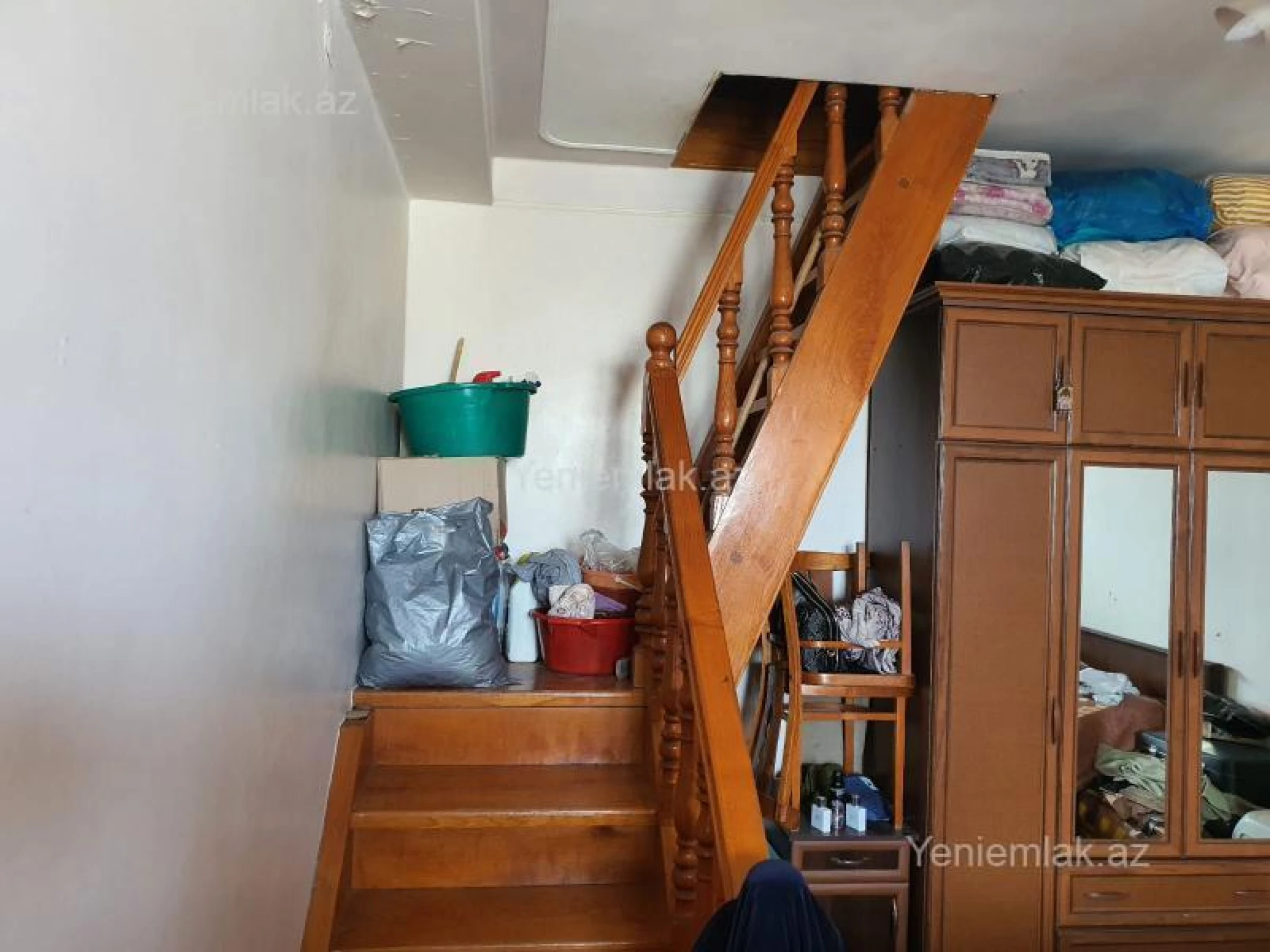 Satılır 7 otaqlı köhnə tikili 220 m²