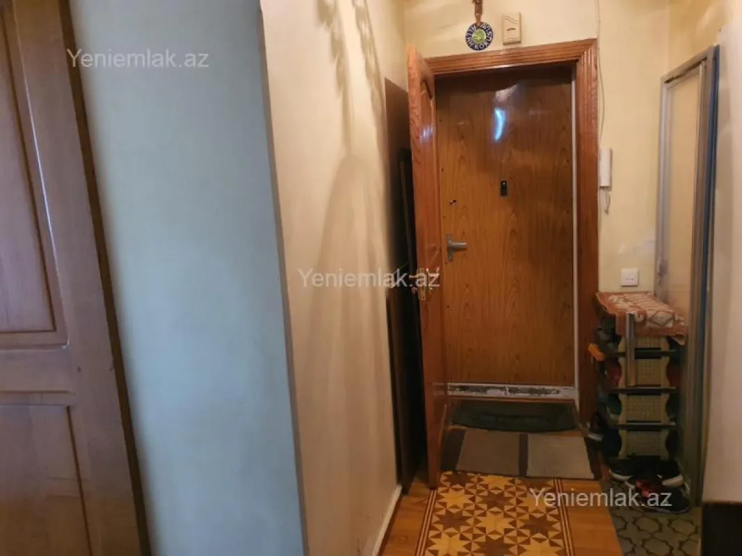 Satılır 7 otaqlı köhnə tikili 220 m²