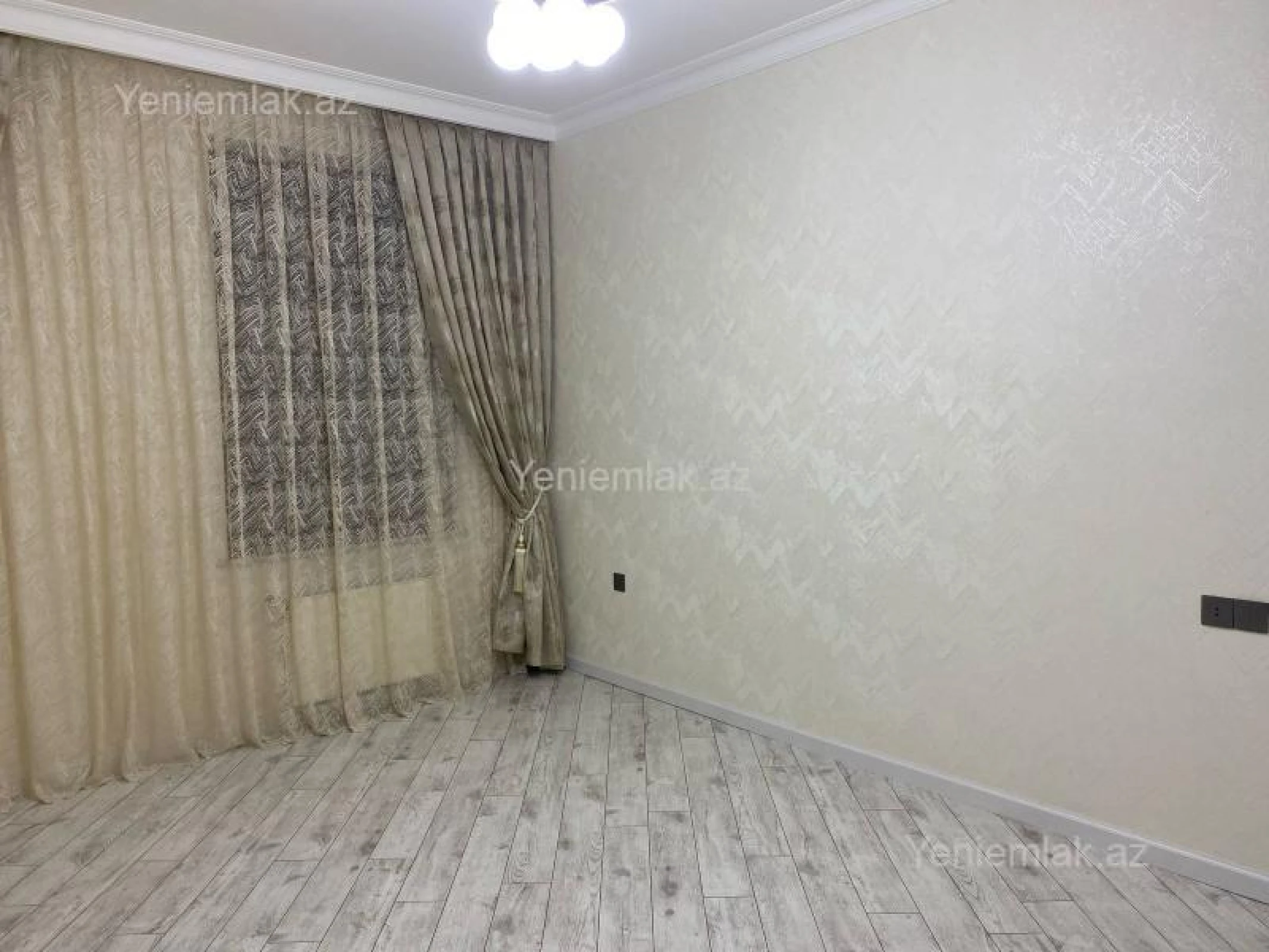 Satılır 3 otaqlı yeni tikili 90 m²