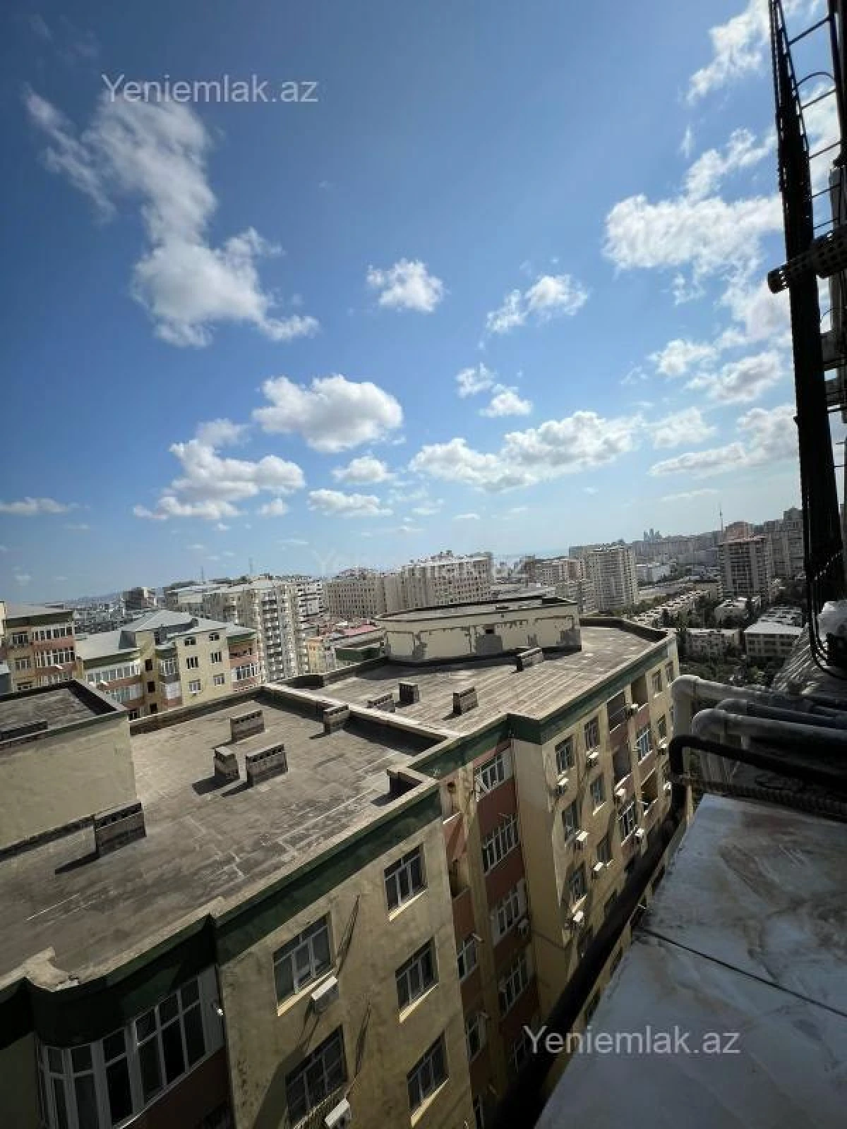 Satılır 3 otaqlı yeni tikili 130 m²