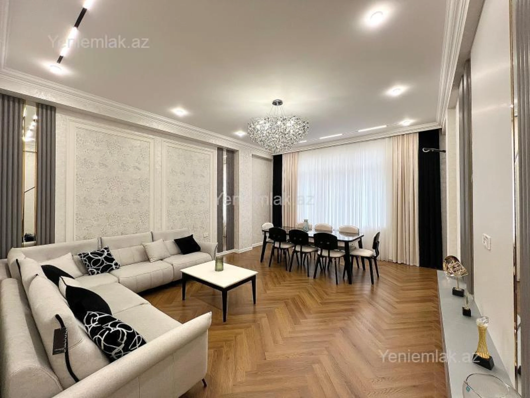 Satılır 3 otaqlı yeni tikili 130 m²