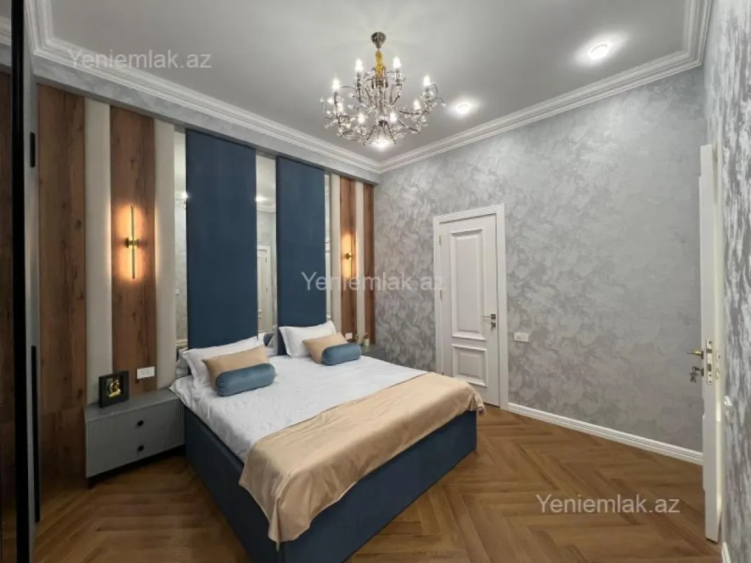 Satılır 3 otaqlı yeni tikili 130 m²